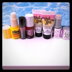 BENEFIT MAKEUP MINIS !!